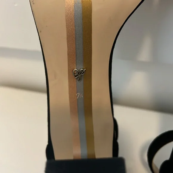 🪩SAM EDELMAN•Yoshi Black Suede Sandals silver studded embellishment •Size 7.5 - Picture 11 of 17